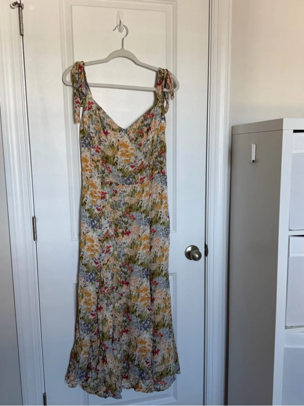 Reformation Nadira Floral Midi Dress Countryside - Picture 2 of 9